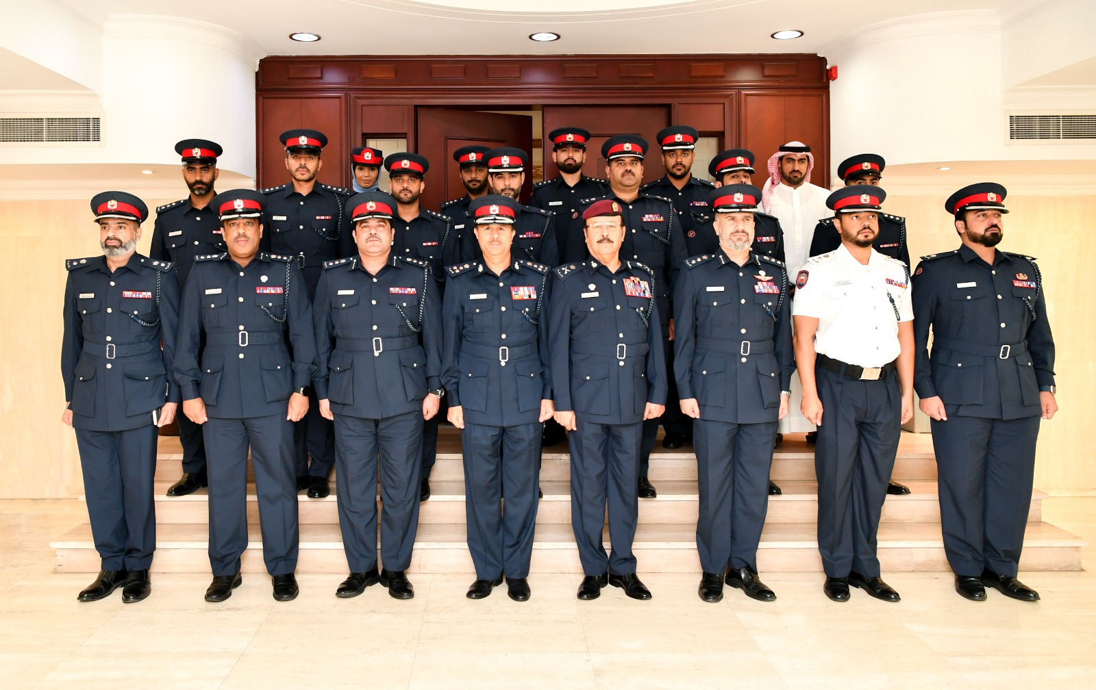 المفتش العام يتفقد إدارات مساعد رئيس الأمن العام لشؤون العمليات والتدريب<